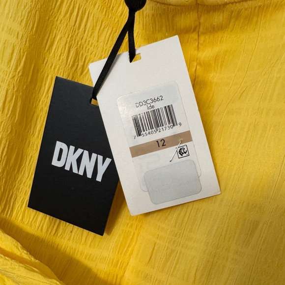 DKNY Women's Button-Front Belted Sleeveless Dress. NWT Size 12 - Picture 6 of 8